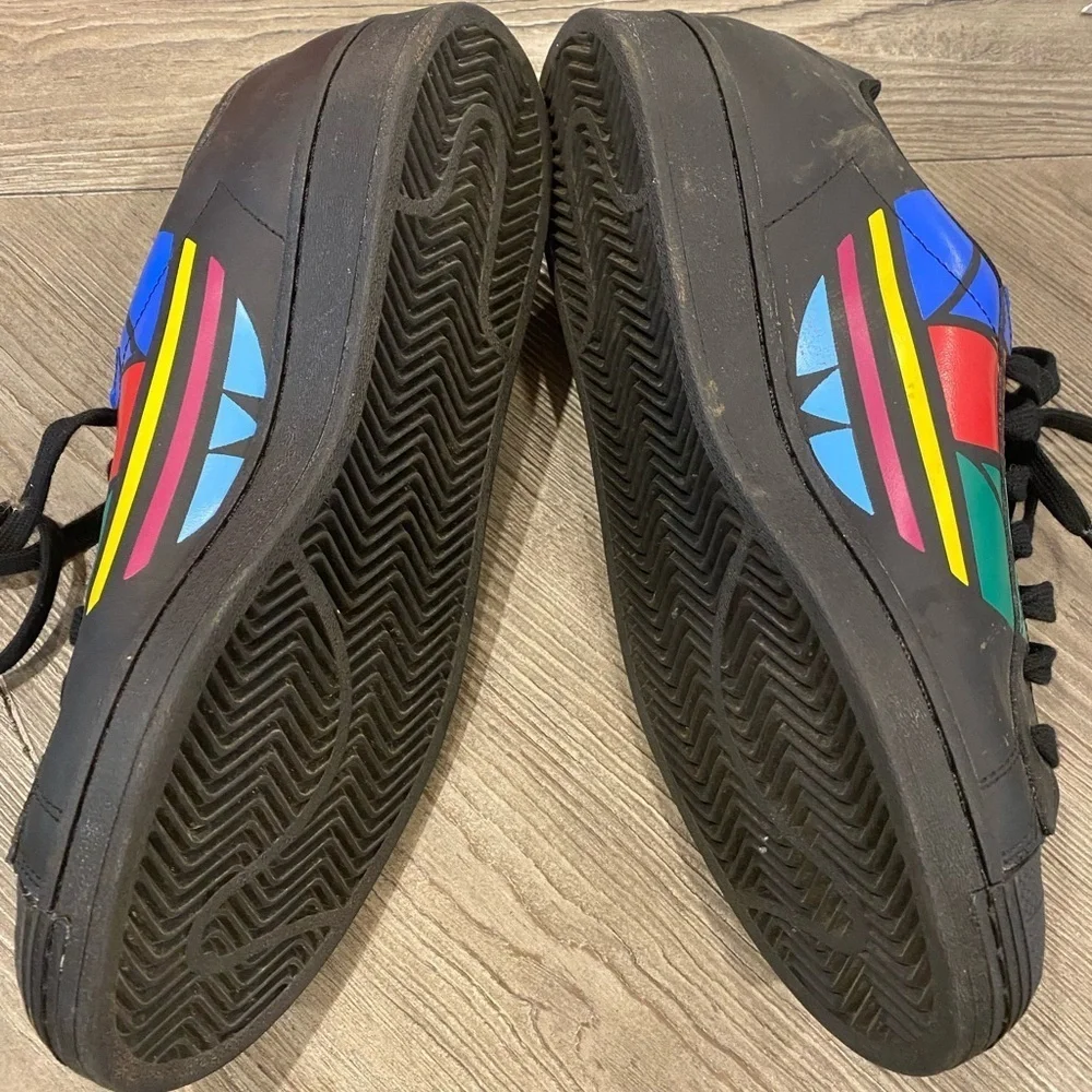 Adidas original *Pride Original* shoes size 10.5 ladies 9.5 men’s - Picture 3 of 5